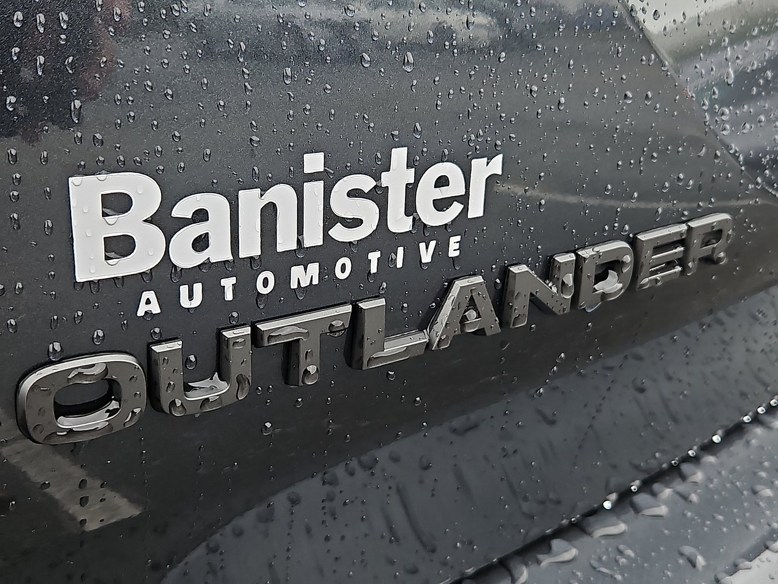2026 Mitsubishi Outlander SE