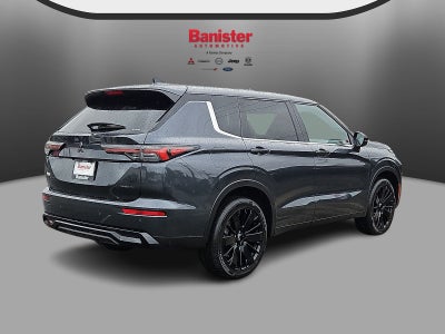 2026 Mitsubishi Outlander SE