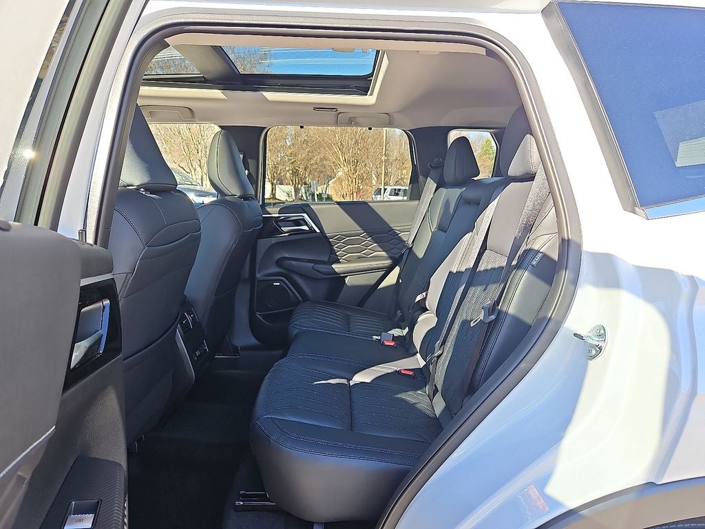 2026 Mitsubishi Outlander SEL