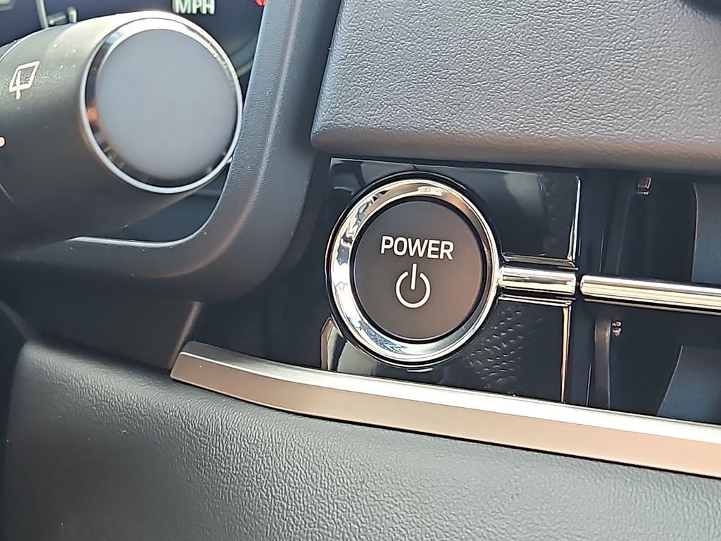 2025 Mitsubishi Outlander PHEV SE