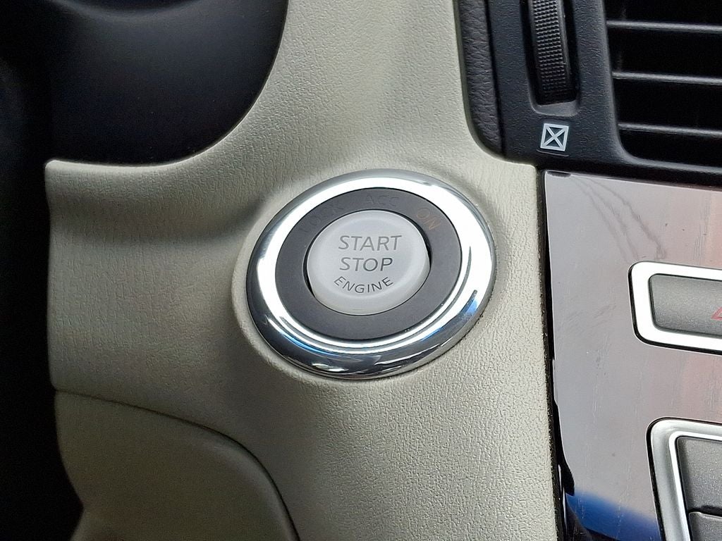 2015 INFINITI Q70L 3.7X (A7)