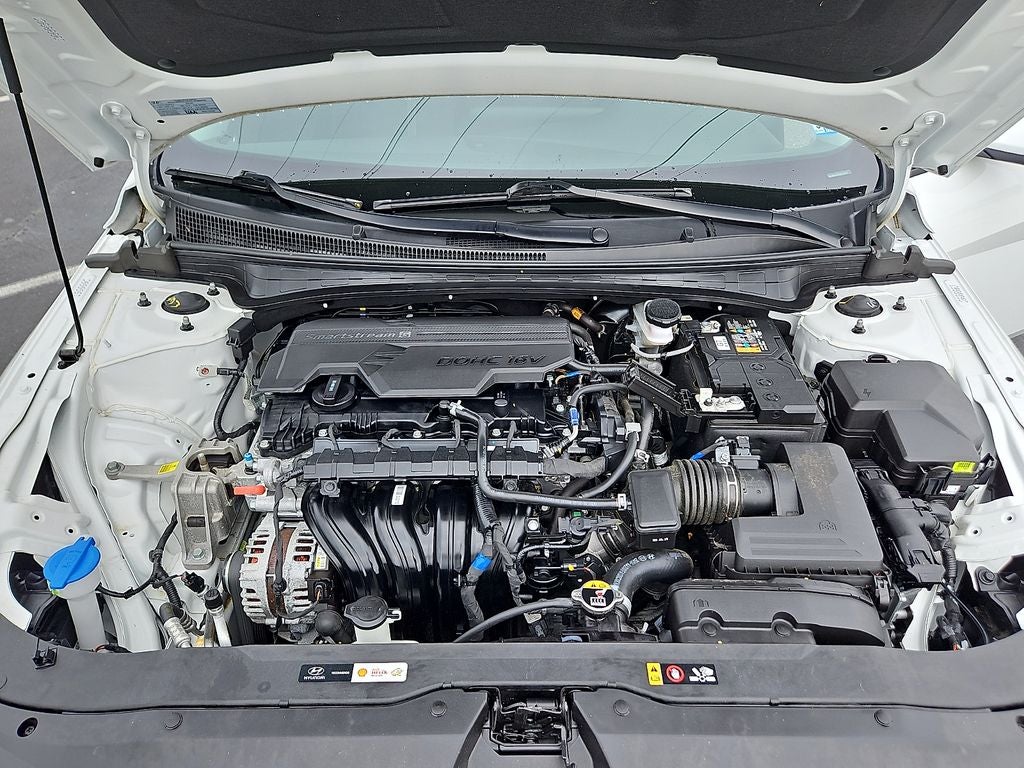 2024 Hyundai Elantra SE