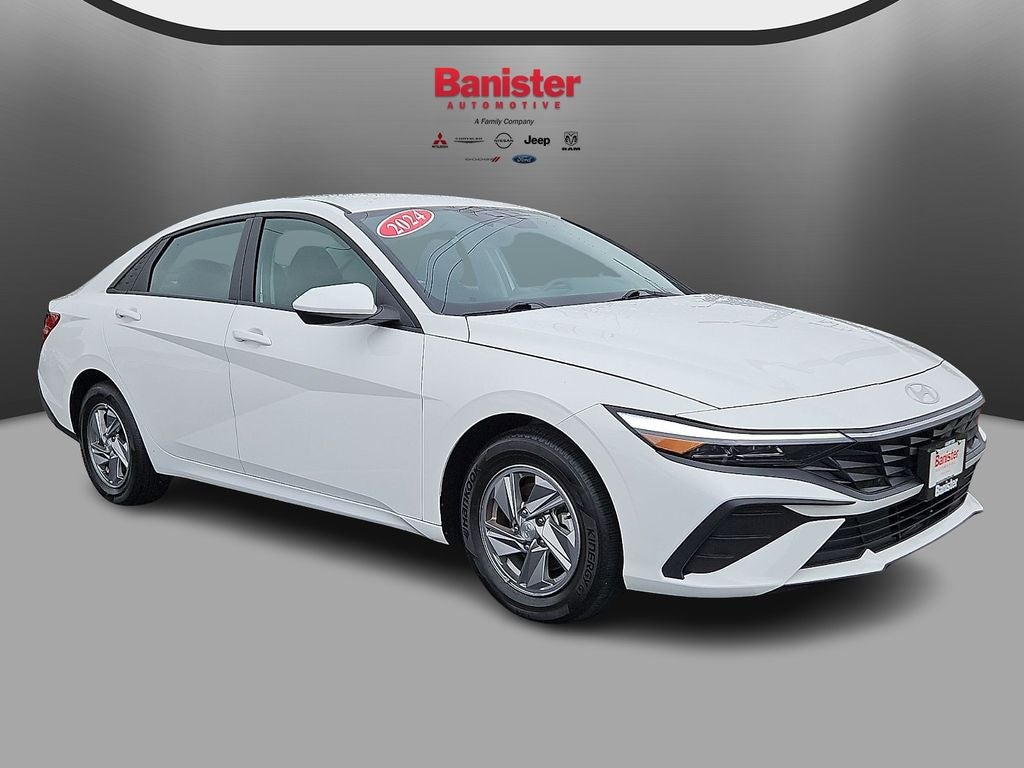 2024 Hyundai Elantra SE