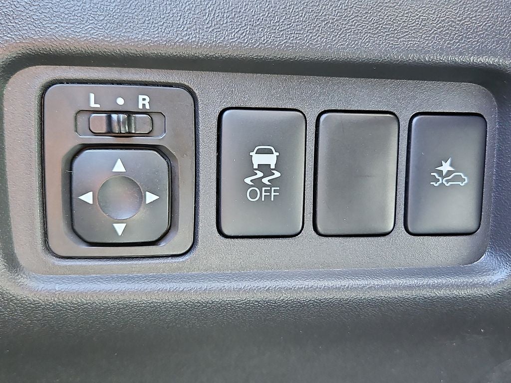 2022 Mitsubishi Mirage ES