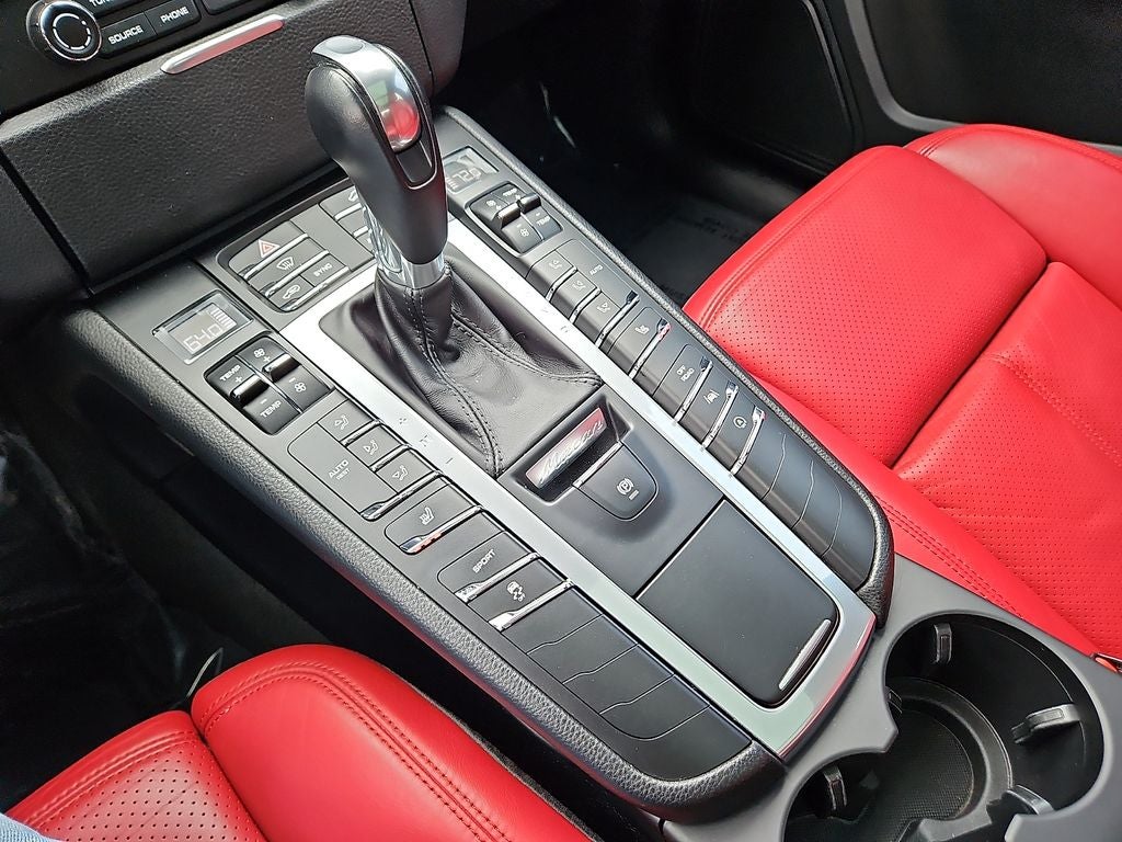 2018 Porsche Macan Base