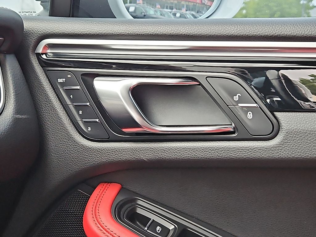 2018 Porsche Macan Base