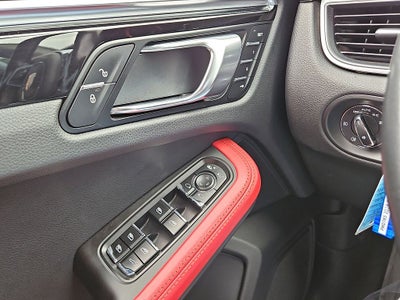 2018 Porsche Macan Base