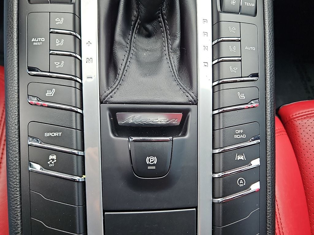 2018 Porsche Macan Base