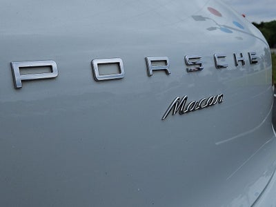 2018 Porsche Macan Base